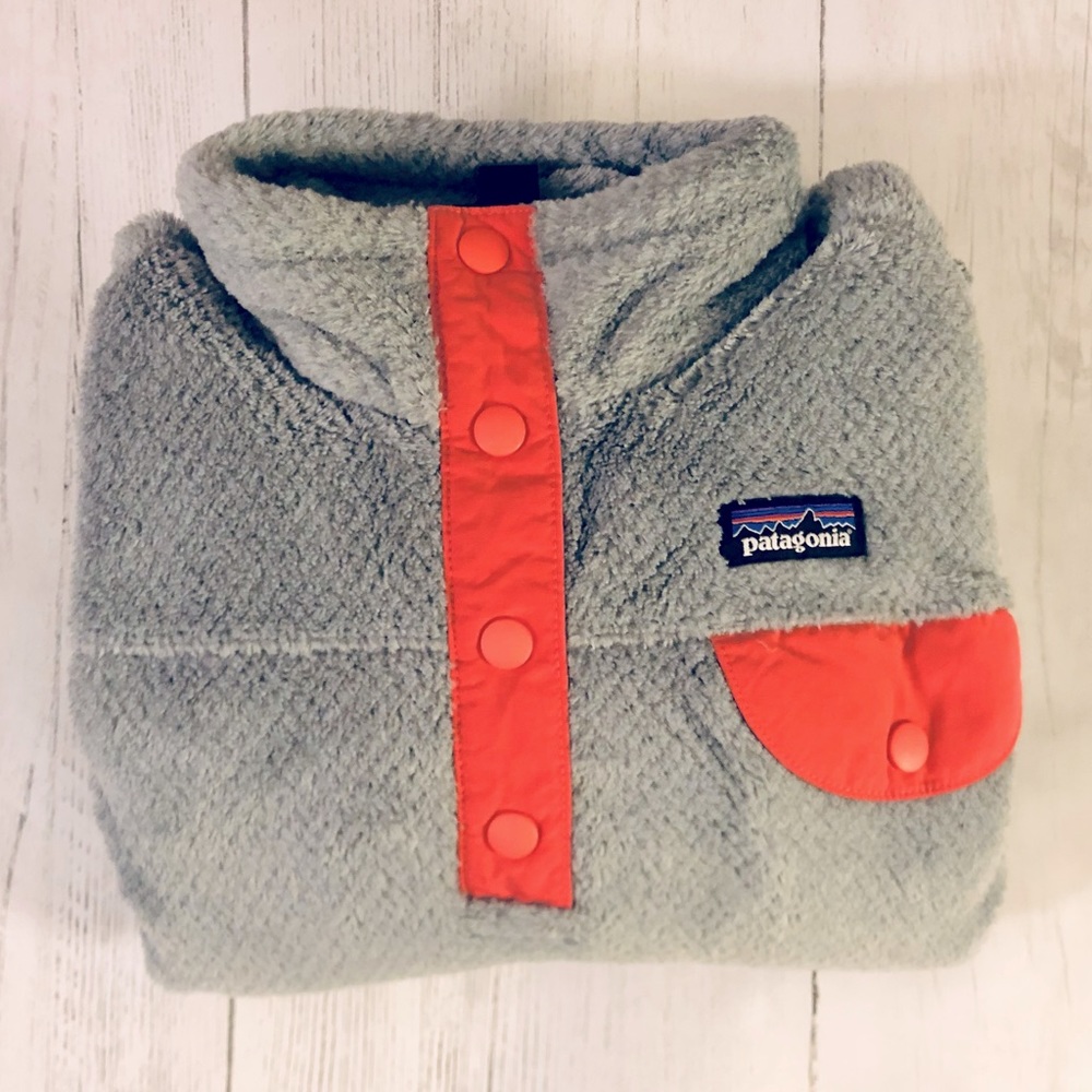 NWT- Patagonia Tailor Gray/Pink, Tool snap pullover “Girls XL